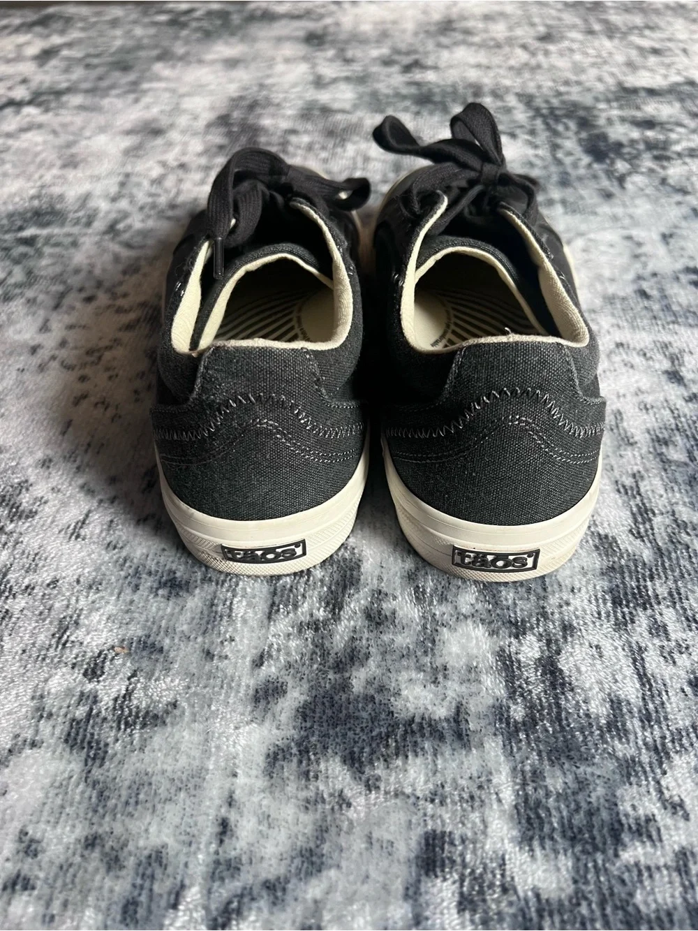Taos Plim Soul Canvas Sneakers Women 8.5 Dark Grey Charcoal Arch Support